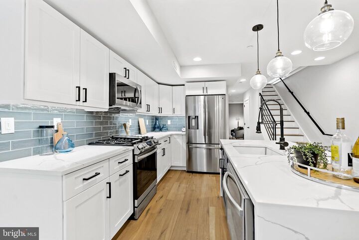 Property Photo: 1314 E Passyunk Avenue A PA 19147