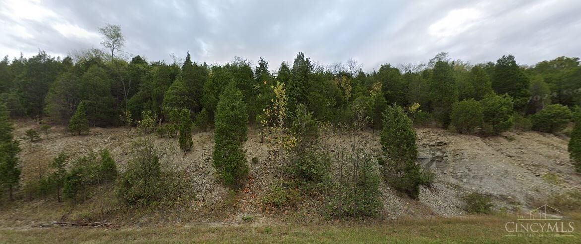 Property Photo: 7118 Kellogg Road OH 45226