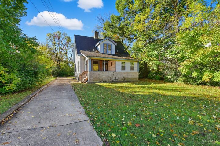 Property Photo: 103 W Sharon Road OH 45246