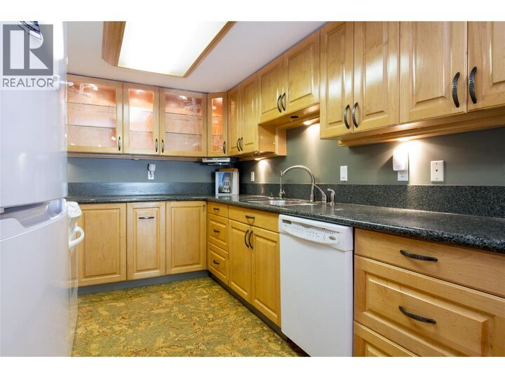 Property Photo:  311 Sixth Street 309  BC V0E 2S0 