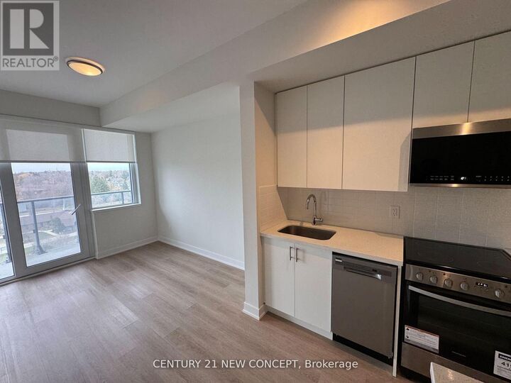 Property Photo:  15 Ellerslie Avenue 2107  ON M2N 5P6