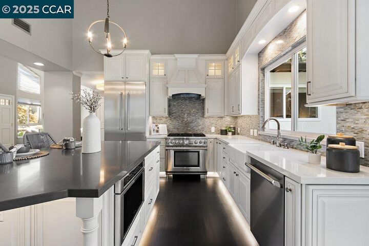 Property Photo: 1910 Morello Ave CA 94523