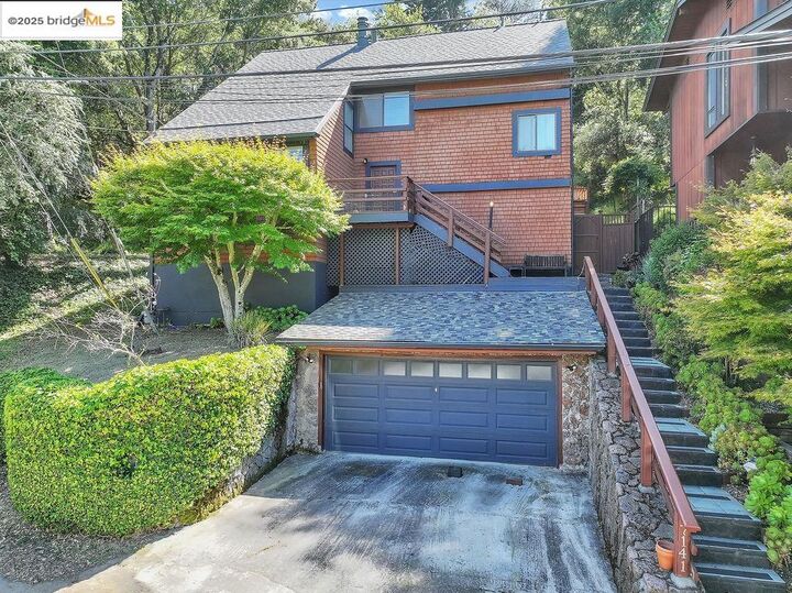 Property Photo:  7141 Homewood Dr  CA 94611