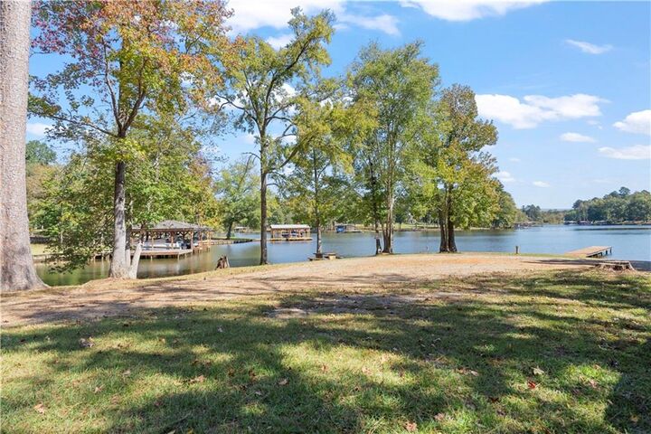 Property Photo:  103 E Bearcreek Road  GA 31024 