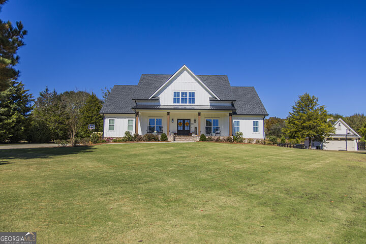 Property Photo: 8 Trimble Way SE GA 30161