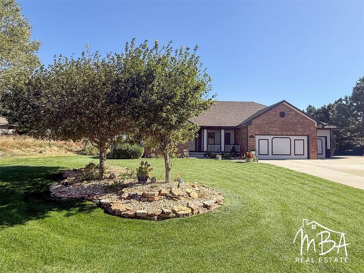 Property Photo:  1500 Grandview Drive E  KS 67846