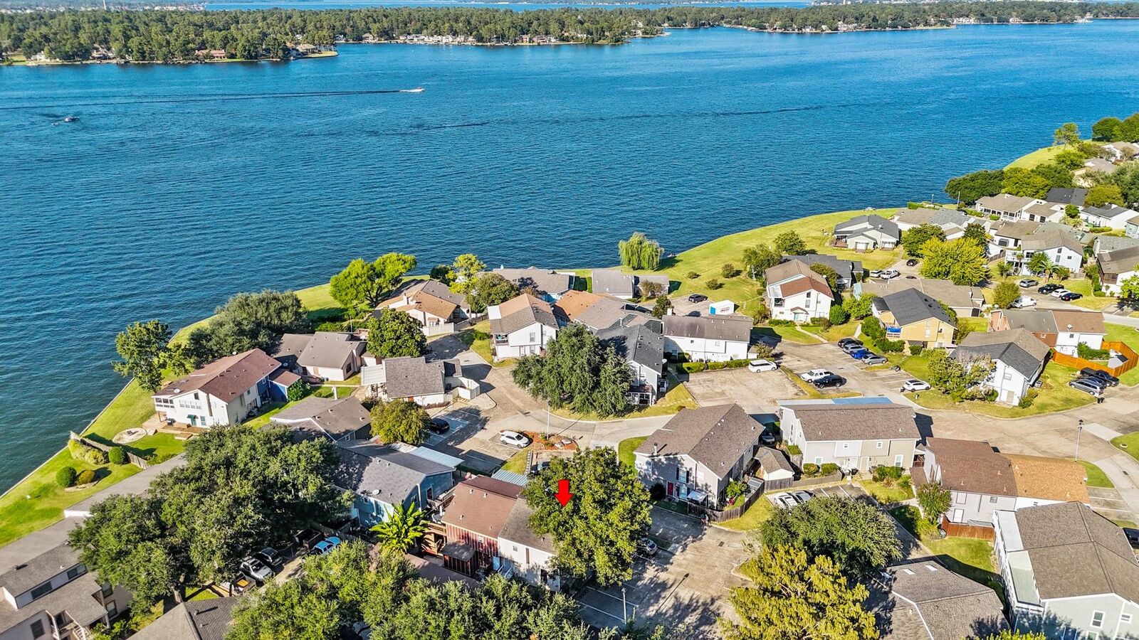 Property Photo:  132 April Point Drive N  TX 77356 