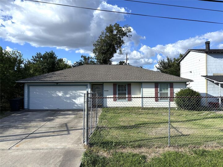 Property Photo: 9329 Intervale Street TX 77075