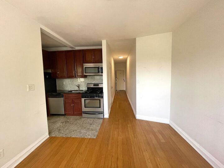 Property Photo:  57 Corbin Ave 4  NJ 07306 