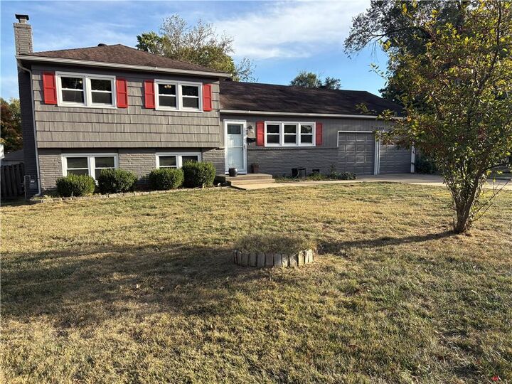 Property Photo:  10201 Dearborn Drive  KS 66207