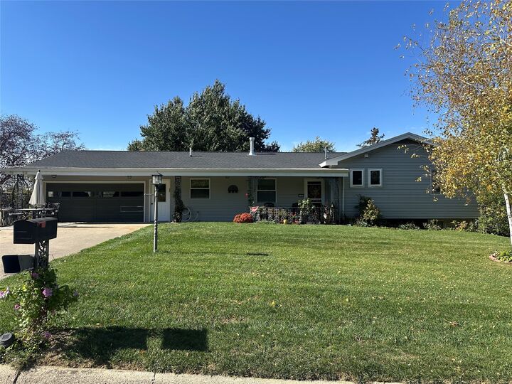 503 Reynolds Road  Marshalltown IA 50158 photo