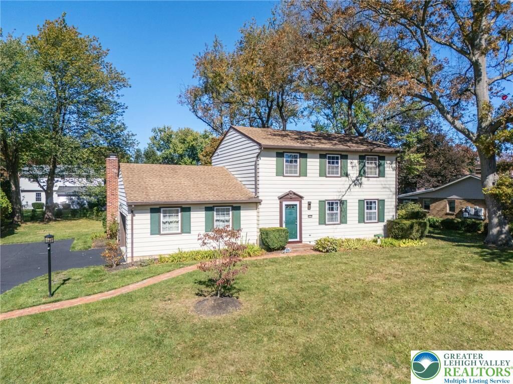 Property Photo: 6179 Fairway Lane PA 18106