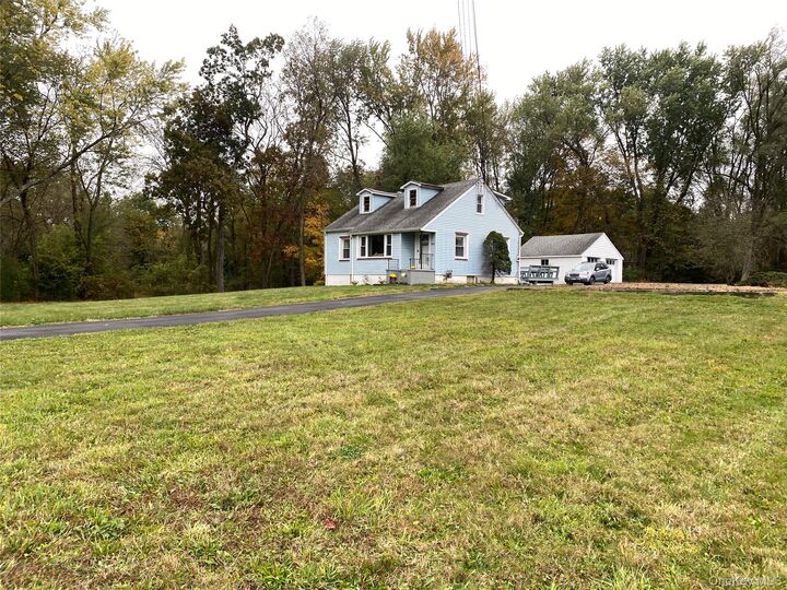 Property Photo: 989 State Route 17K NY 12549