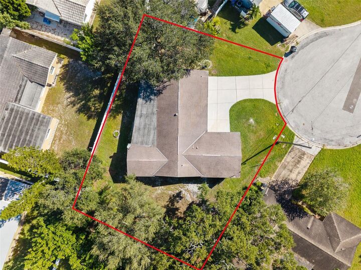 Property Photo: 9318 1st Street N FL 33702