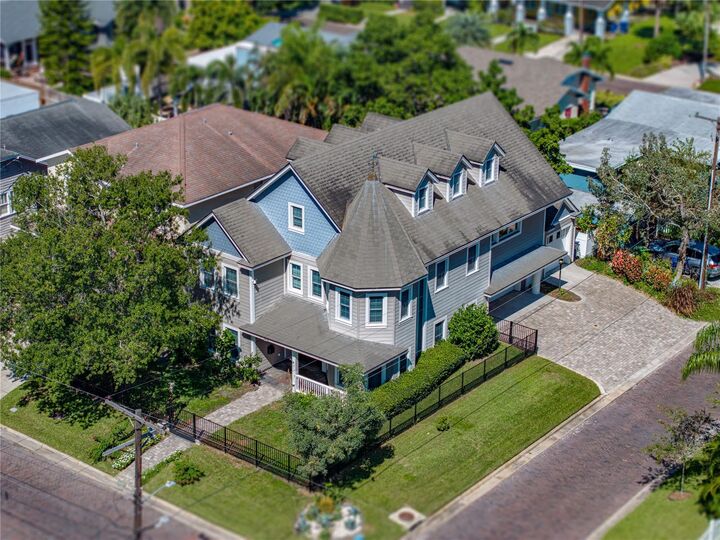 Property Photo: 3001 W San Rafael Street FL 33629