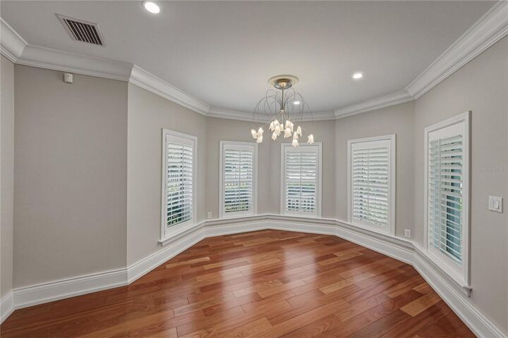 Property Photo:  3001 W San Rafael Street  FL 33629 