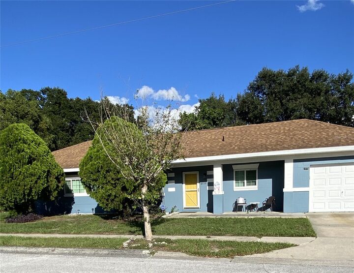 Property Photo: 8535 Wichita Place FL 32827