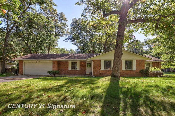 Property Photo: 2976 Lupine Court MI 48706