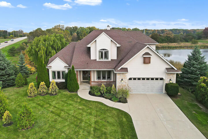 9340 Millstone Dr  Mount Pleasant WI 53406 photo