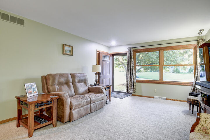 Property Photo:  1803 Hilltop Dr  WI 53095 
