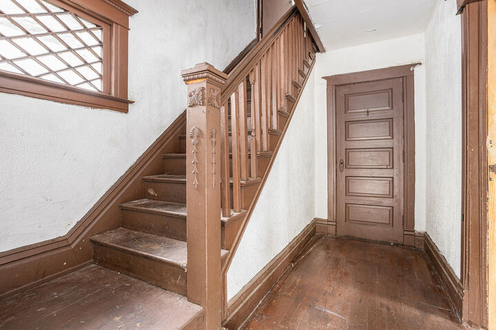 Property Photo: 1111 Washington Avenue Avenue MI 49001