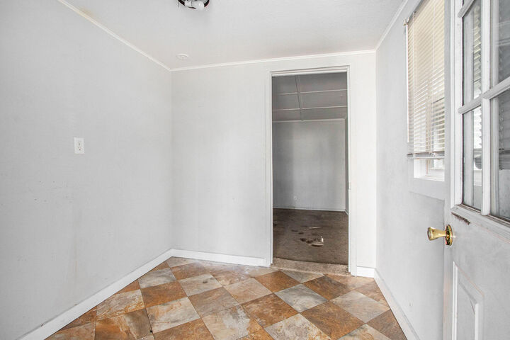 Property Photo:  1005 E Front Street  MI 49107