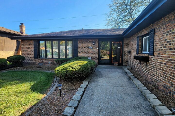 Property Photo:  3461 S Manor Drive  IL 60438 