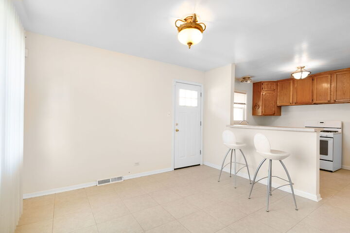 Property Photo: 8646 S University Avenue IL 60619