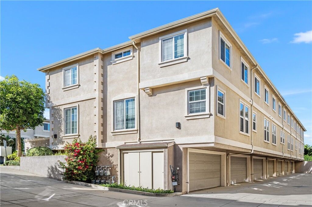 Property Photo: 1431 Lomita Boulevard 7 CA 90710