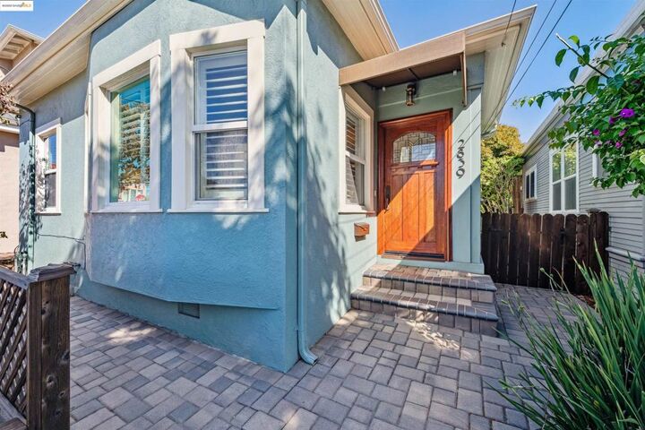 Property Photo:  2839 Washington St  CA 94501
