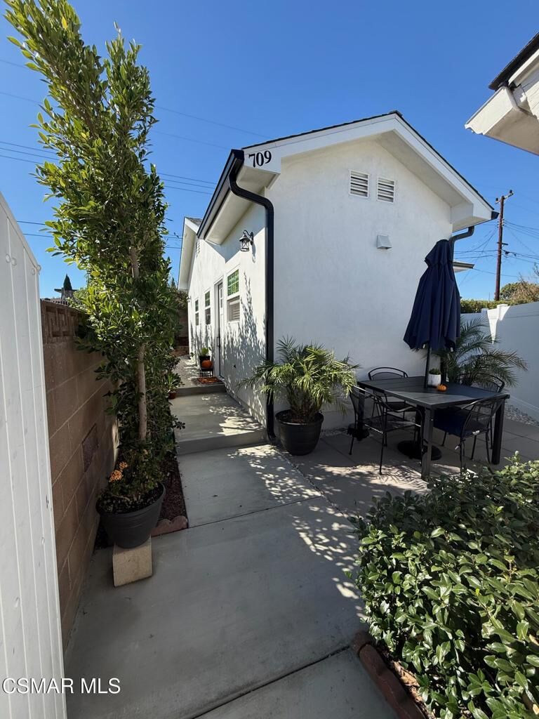 Property Photo: 709 Rudman Drive CA 91320