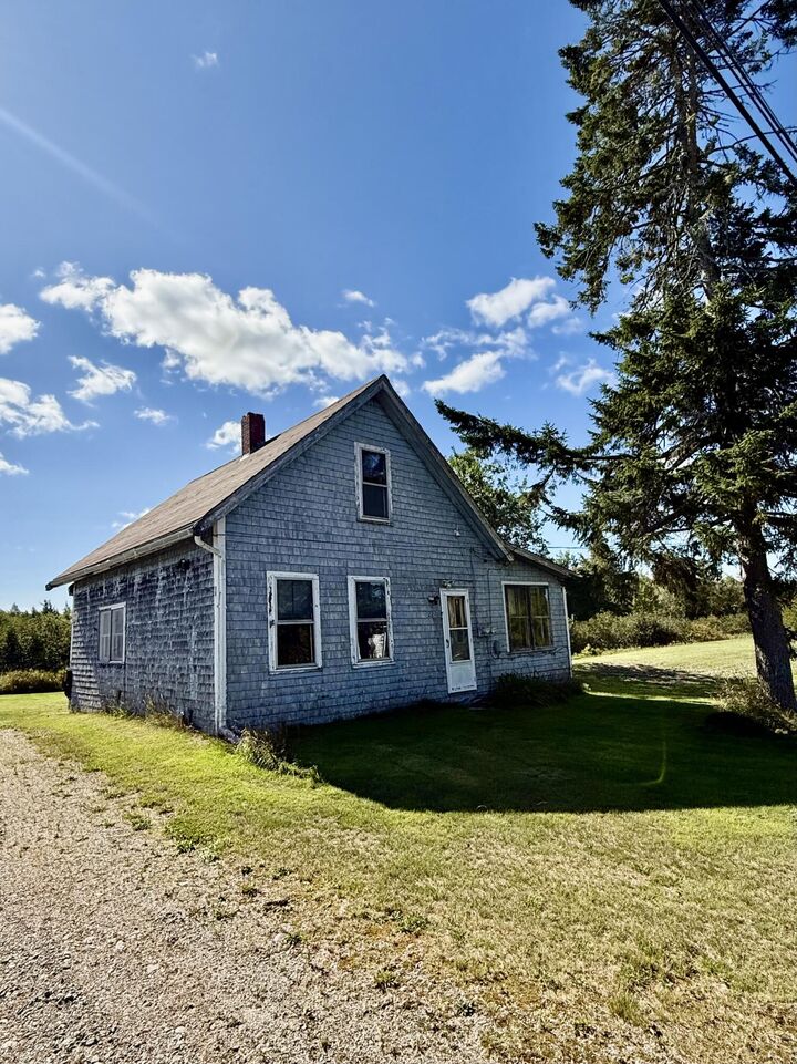 Property Photo: 22 Cross Street ME 04654