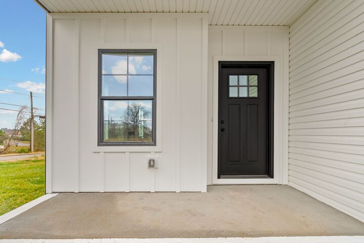 Property Photo:  1 Charleston Cove  TN 37043 