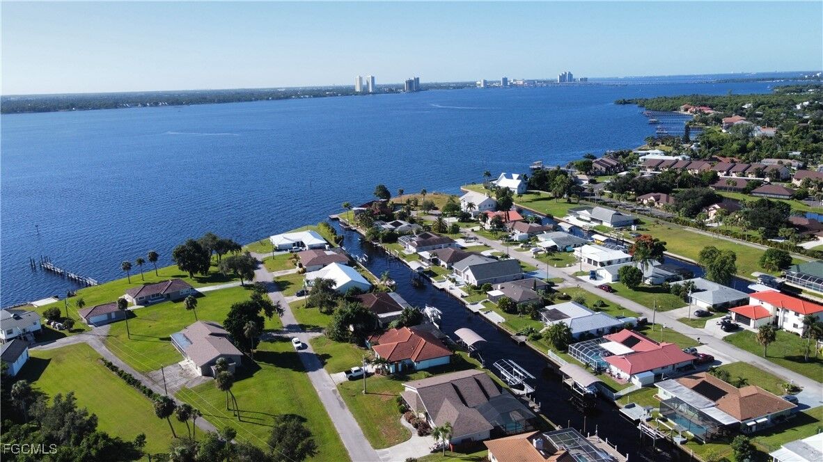 Property Photo: 1823 Stevenson Road FL 33917