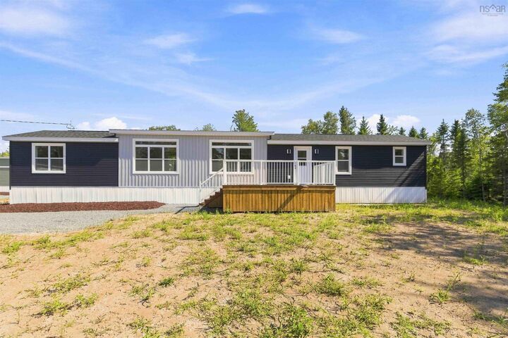 Property Photo: 11 Pebble Lane NS B0N 2J0