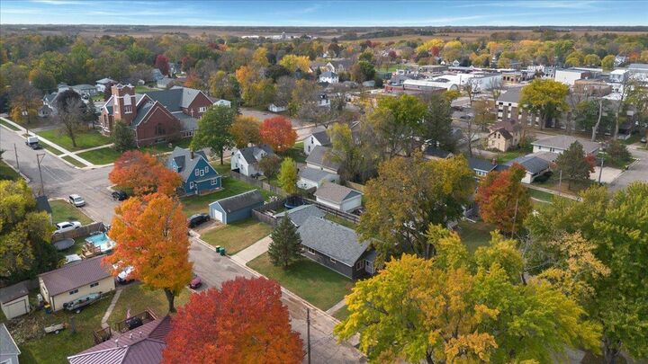 Property Photo: 280 2nd Street SE MN 55321