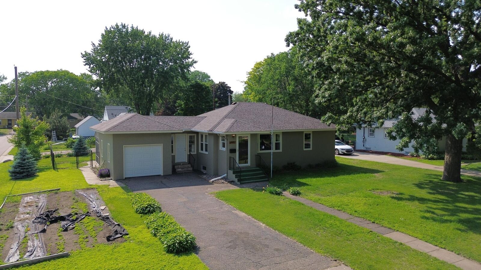 Property Photo: 5601 Colfax Avenue N MN 55430