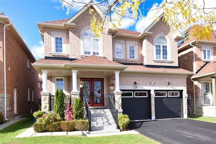 Property Photo: 5 Dillon Drive ON L6X 3B6