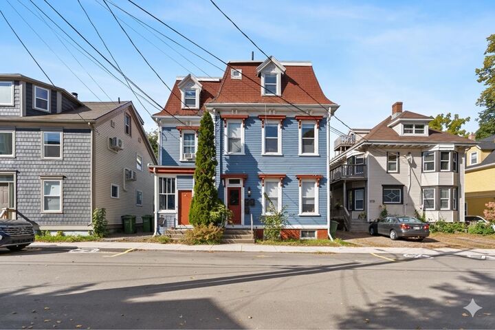 169 Dorchester Street  Charlottetown PE C1A 1E4 photo
