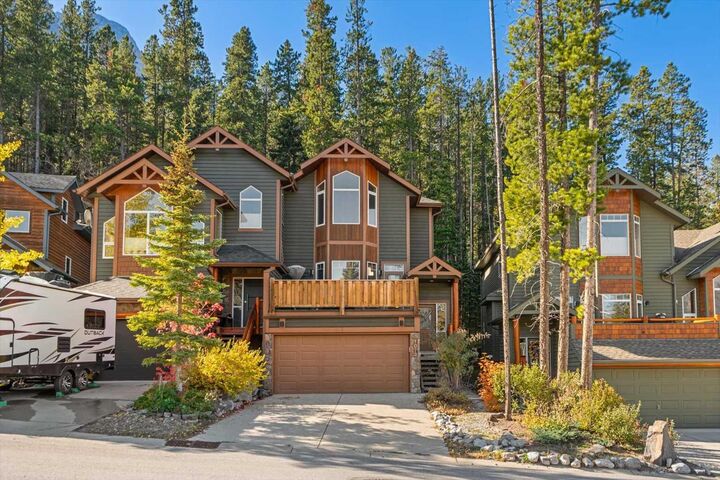 Property Photo: 1073 Wilson Way AB T1W 3C5