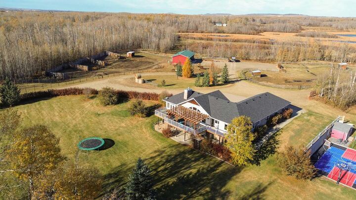 Photo de la propriété: 39517 Range Road 31A AB T0M 0X0