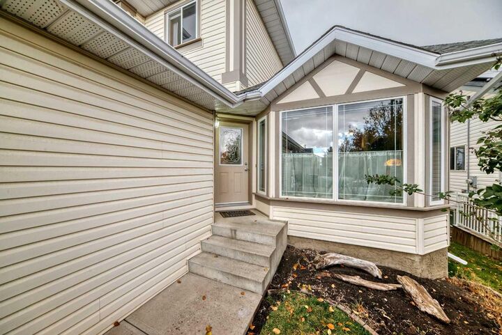 Property Photo: 507 Sheep River Close AB T1S 1S4