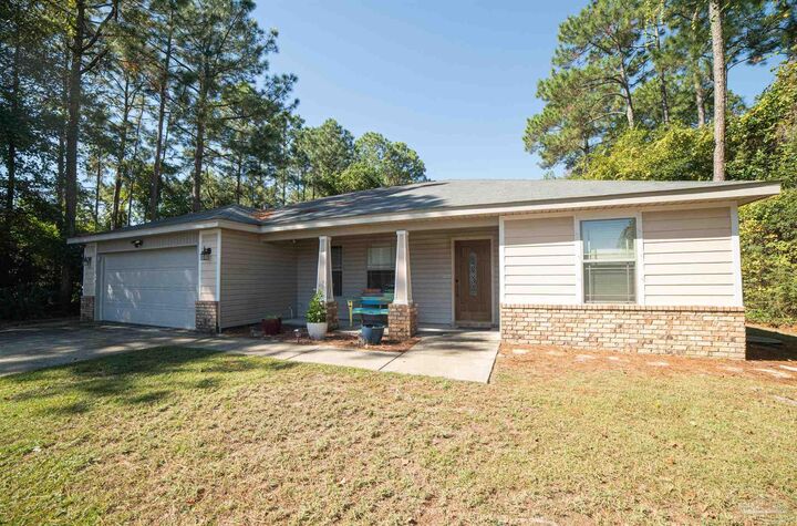 2305 Salamanca St  Navarre FL 32566 photo
