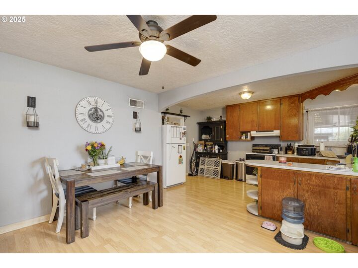 Property Photo: 307 Sherman St OR 97101