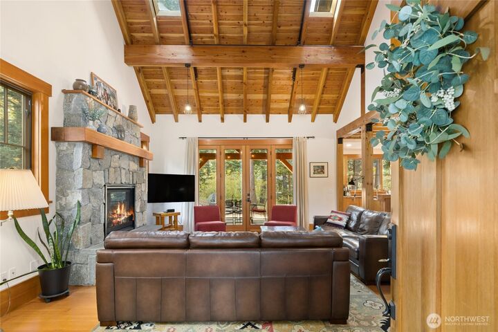 Property Photo:  51  Columbine Court  WA 98922 