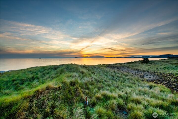 Property Photo: 4749 Surfcrest Drive WA 98277