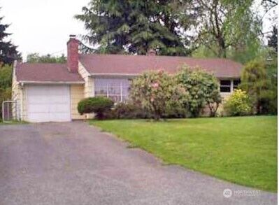 Property Photo:  13053  Roosevelt Way NE  WA 98125 