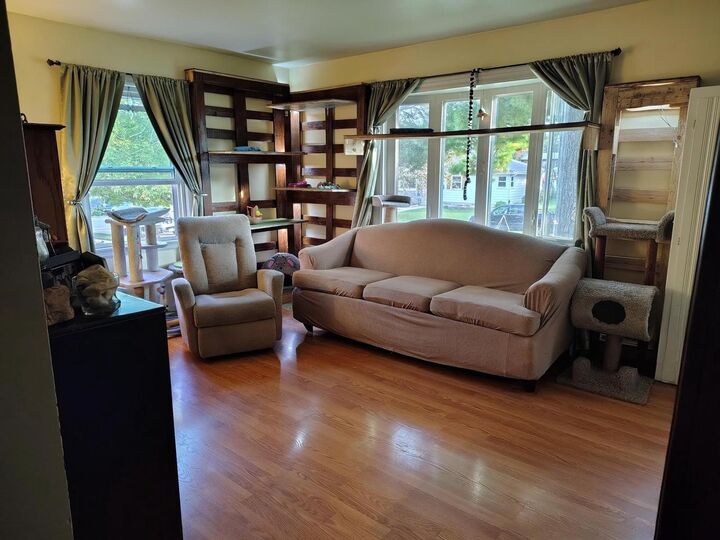 Property Photo: 1722 Manitoba Avenue WI 53172