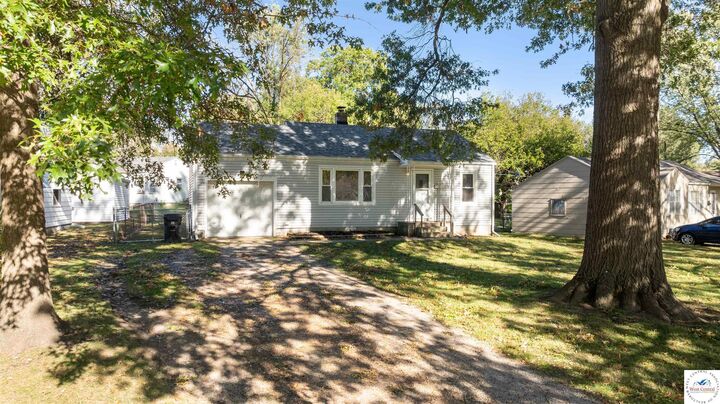 Property Photo:  1119 Crescent  MO 65301 