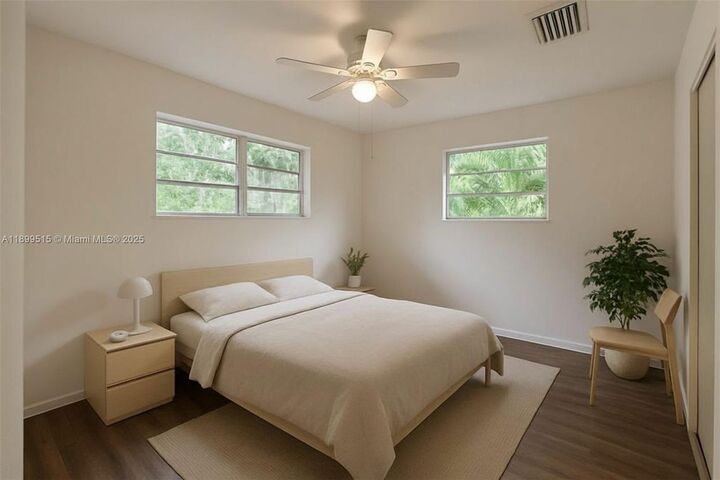 Property Photo: 3624 Oak Ave FL 33133
